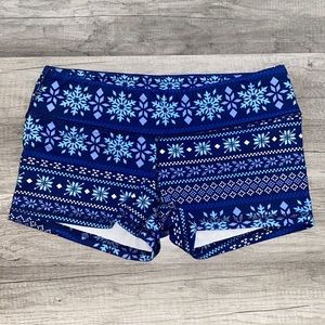 Fleo Winter print shorts